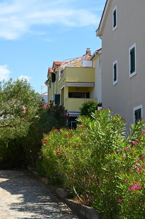 Beach Apartments Marijana Vodice Exterior foto